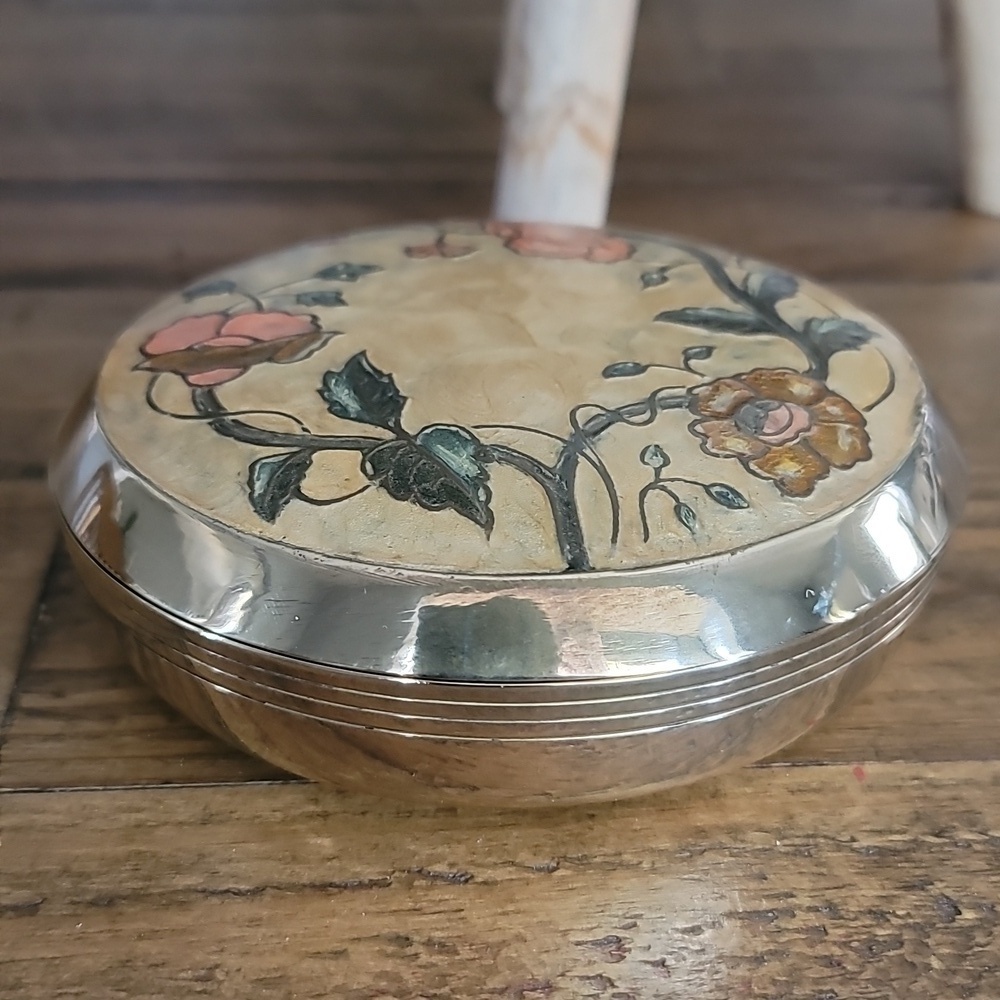 Vintage Solid Brass Gold MCM Floral Jewelry Box - Picture 2 of 7